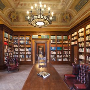 Castello di Padernello Biblioteca 300x300 nz9NOe