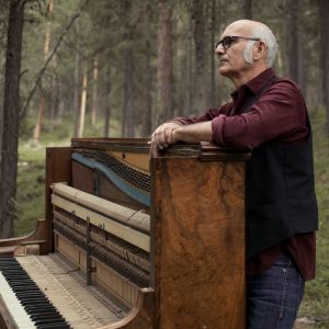 einaudi 300x300 sK8xMl