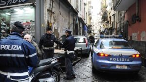 Somministra alcolici a minori. Locale chiuso per 15 giorni