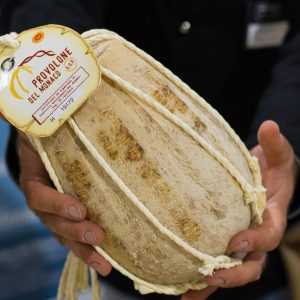 Il Provolone del Monaco Dop scala la classifica dei formaggi famosi nel mondo: ora è ventunesimo