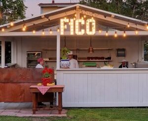 Il nuovo indirizzo estivo nel giardino di Tenuta Villa Guerra è FICO – pizza e cucina.