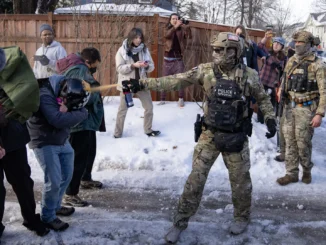 Proteste negli Usa per la donna uccisa a Minneapolis, sparatoria a Portland